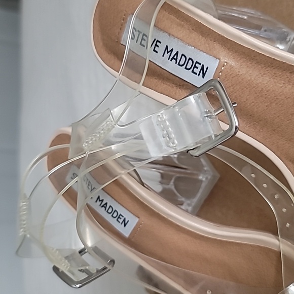 Steve Madden - HUNDRED CLEAR BLOCK HEEL SANDAL - Picture 2 of 8